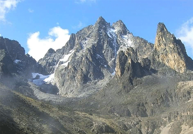 mount-kenya-climbing-2-days-1-night-trekking-hiking Mount Kenya Climbing 2 Days 1 Night Trekking Trip