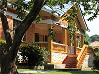 Serene Guesthouse – Entebbe