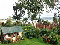 Surjios Guesthouse & Pizzeria – Jinja Town