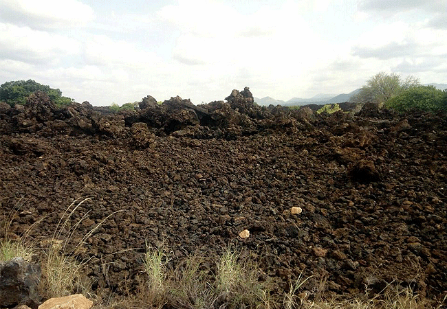 tsavo-west-national-park-kenya-shetani-molten-lava-flow Tsavo West National Park