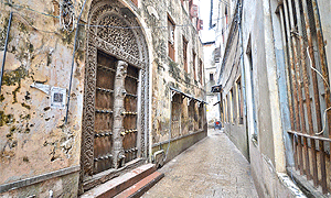 2 Days 1 Night Tanzania Holiday Package – Dar es salaam to Zanzibar Island (By Speed boat or By Air)