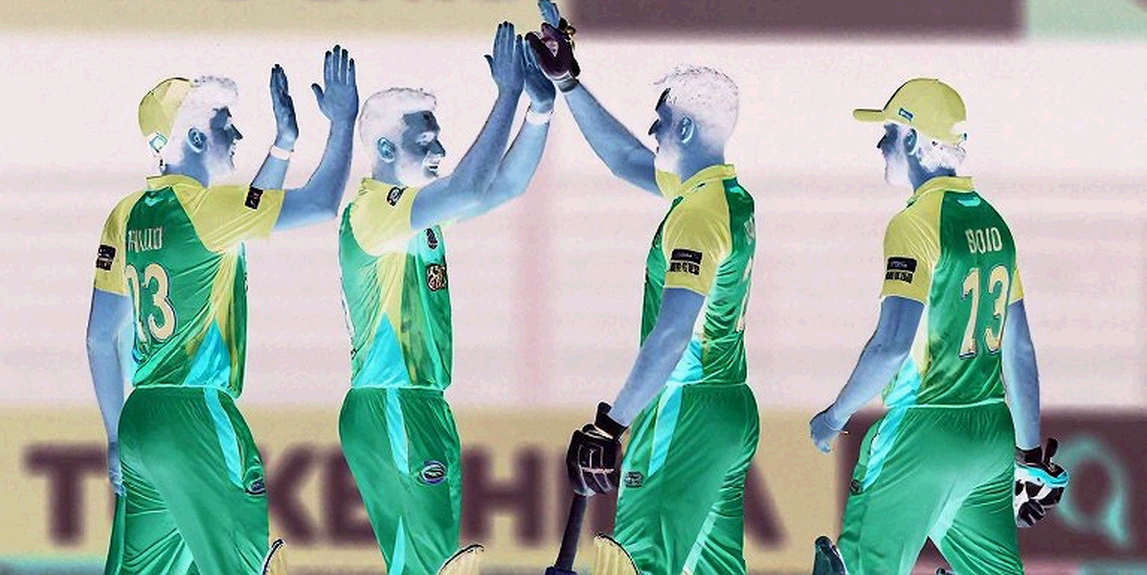 পার্থে ফাতিমা সানা: 'কু' শব্দের আড়ালে ড্রাফটের নীরব ব্যর্থতা পার্থে ফাতিমা সানা: 'কু' শব্দের আড়ালে ড্রাফটের নীরব ব্যর্থতা